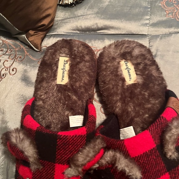 Dear form Mens house shoes size 11-12 - Picture 3 of 4